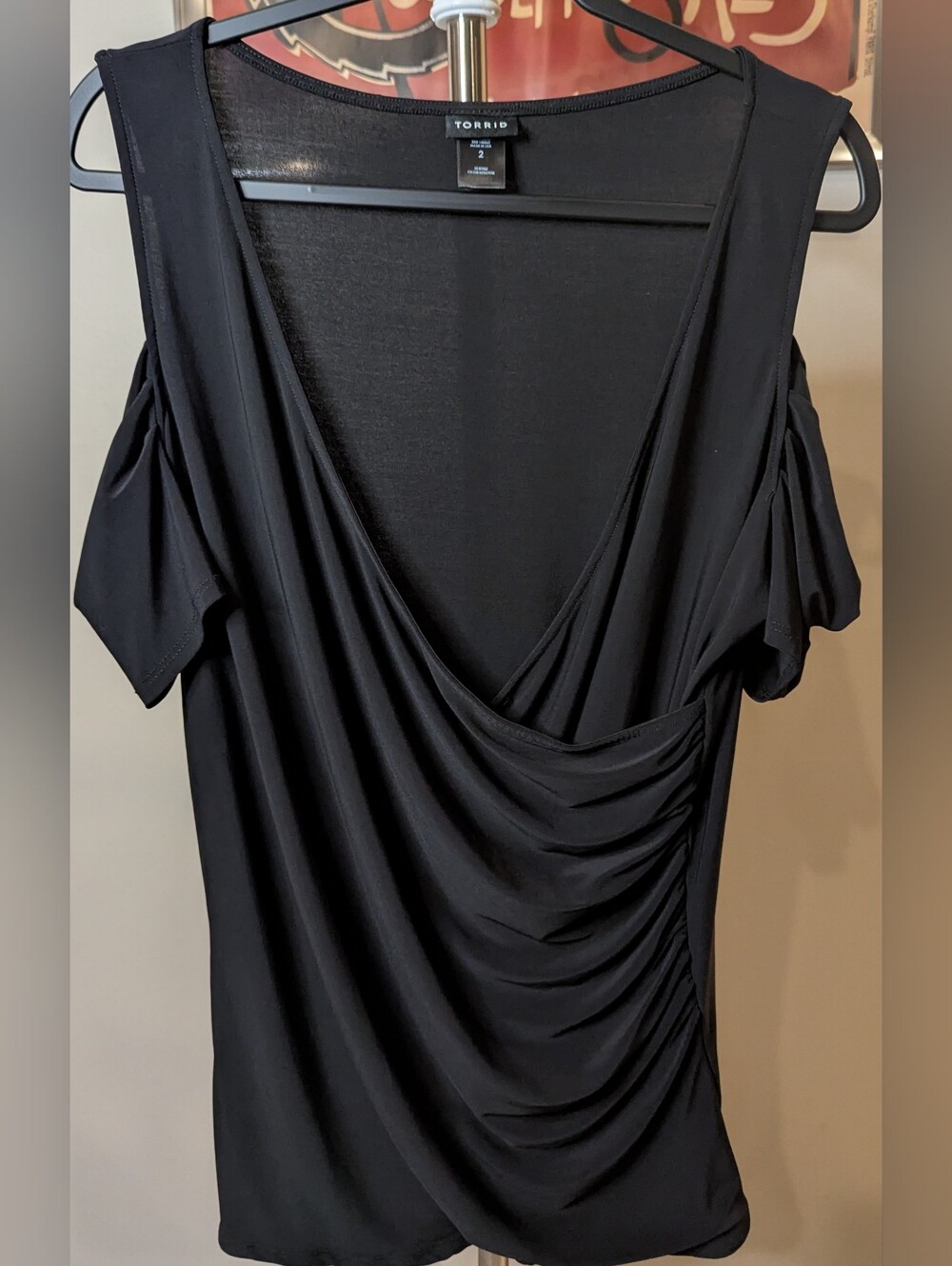 $18 Torrid Size 2X Black Cold Shoulder Faux Wrap Ruched Top Plus Size EUC